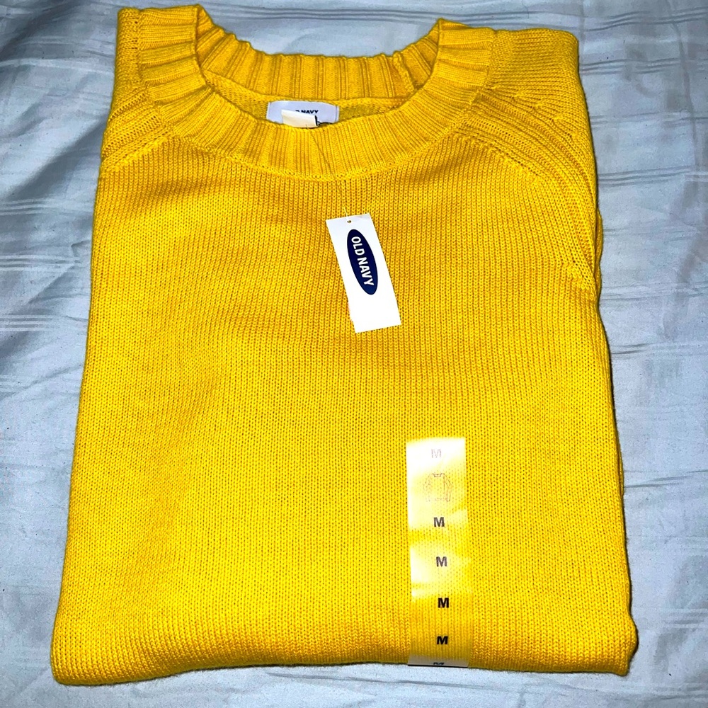 NWT Gold Old Navy crew neck sweater